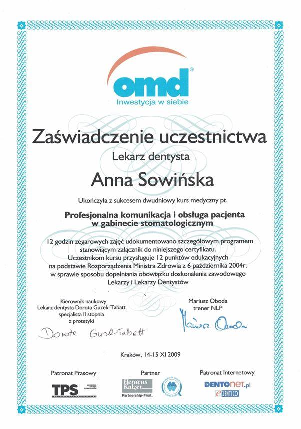 dyplom potwierdzający profesjonalizm lekarza z kliniki Implantis w Krakowie