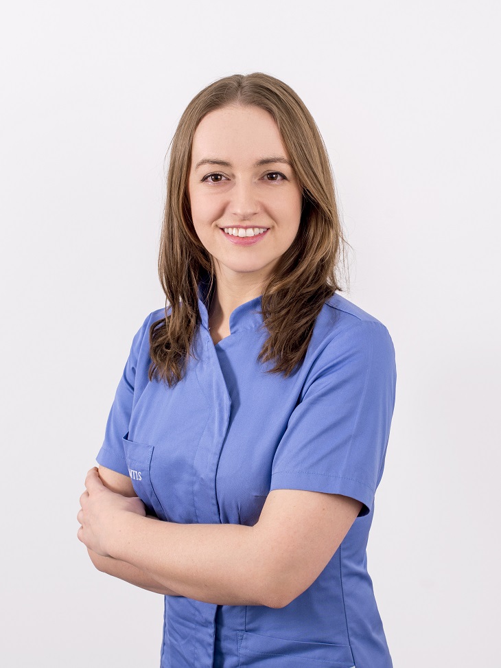 Specjalista Periodontologii Agnieszka Halko-Gąsior, Klinika Implantis w Krakowie